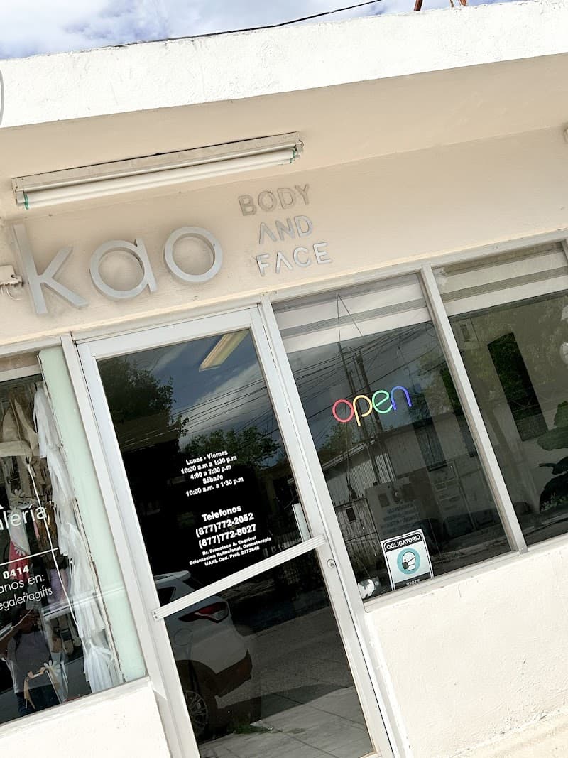 KAO body and face Acuña photo