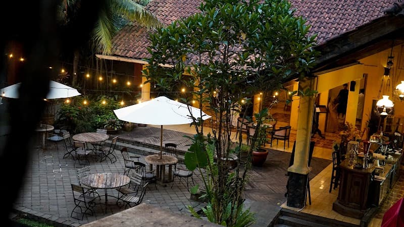 Kayu Arum Lounge and Spa Salatiga photo