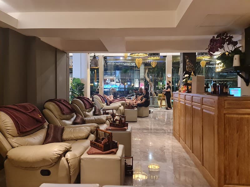 Khruewan Thai Massage and Spa Bangkok photo
