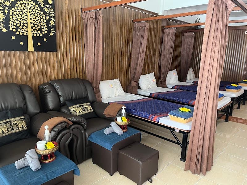 Khun Thansamon Thai Traditional Massage Khun Thansamon Thai Massage Bangkok photo