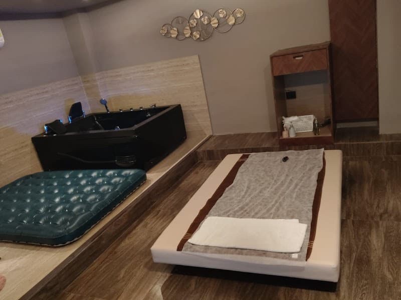Kiyora Thai Spa Kanpur photo
