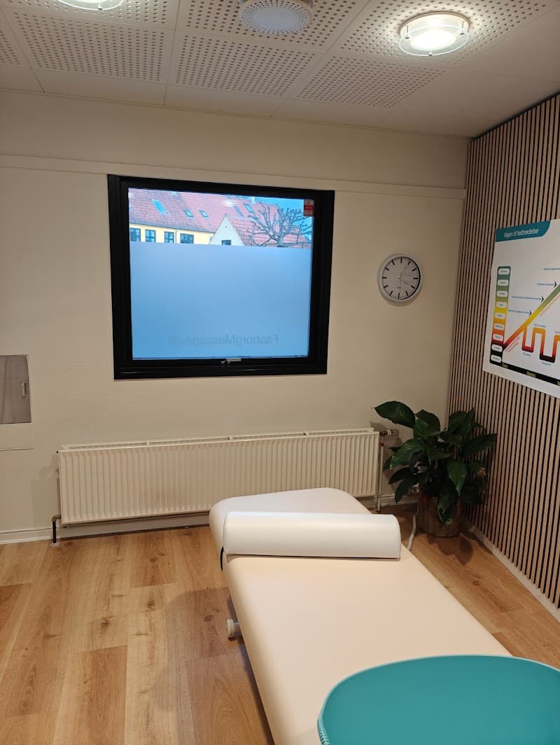 Klinik v/Annette massør og sportsterapeut Faaborg photo