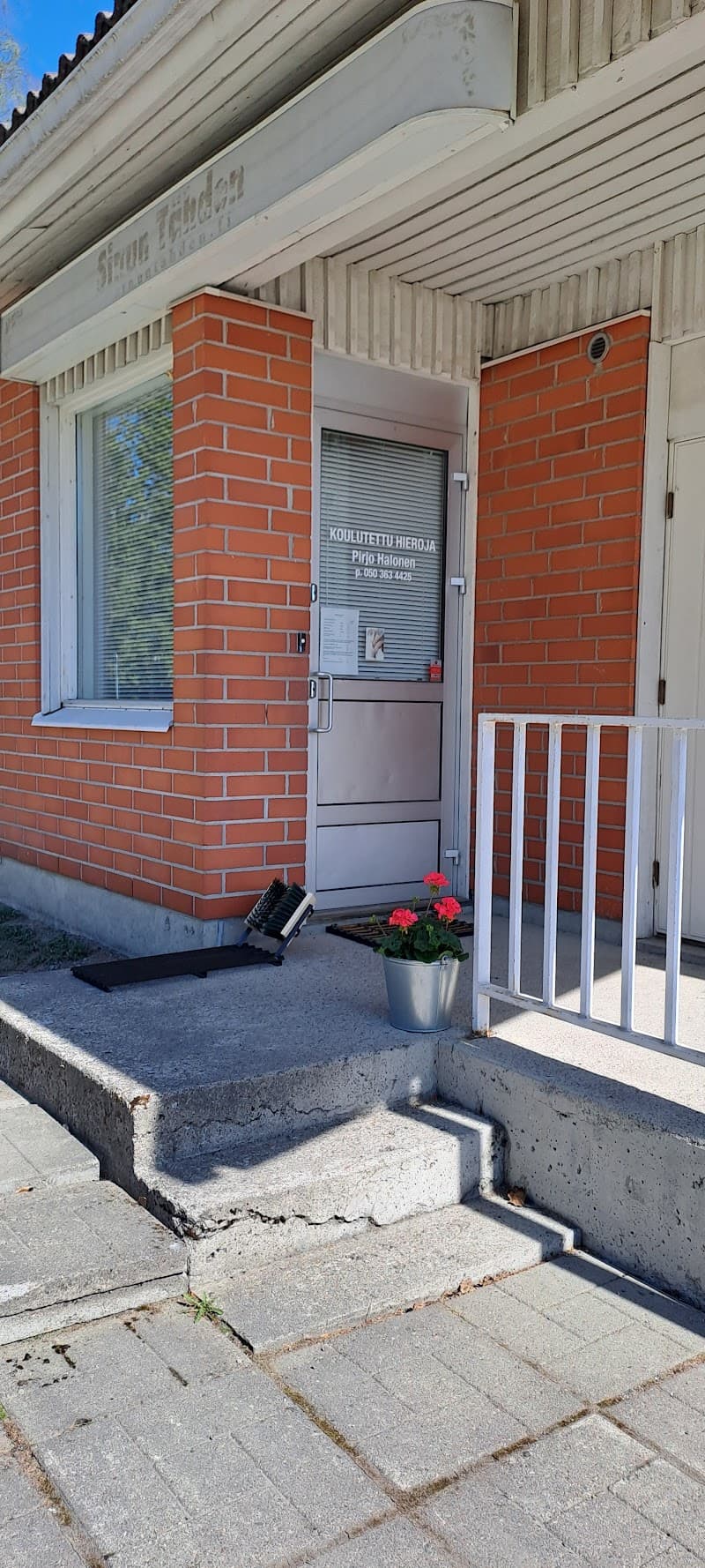 Koulutettu Hieroja/ Urheiluhieroja Tero Montonen Mikkeli photo