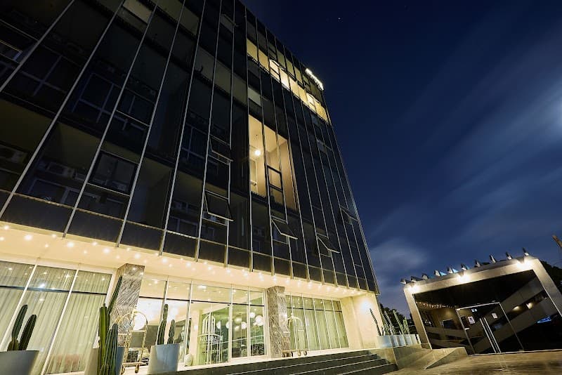 Kwarleyz Residence Hotel & Suites, Accra photo