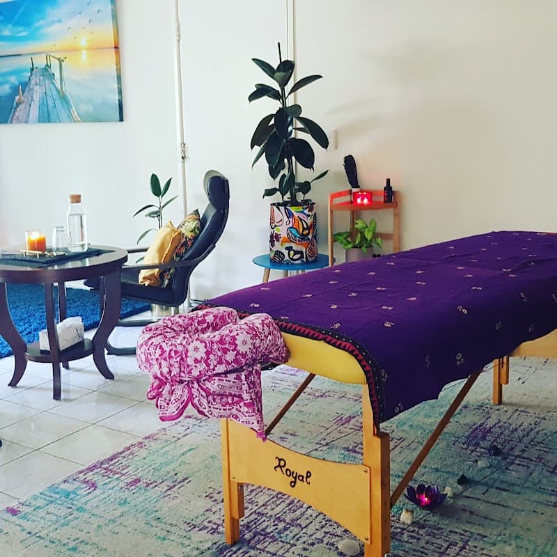 La Kahuna - Nikola Minet Gold Coast photo