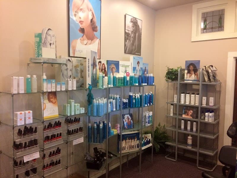 La Moda Salon & Day Spa Galveston photo