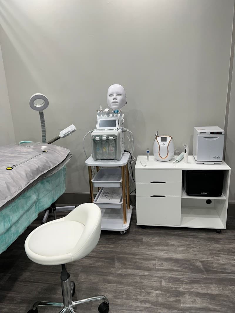 La Relance W Center North Miami photo