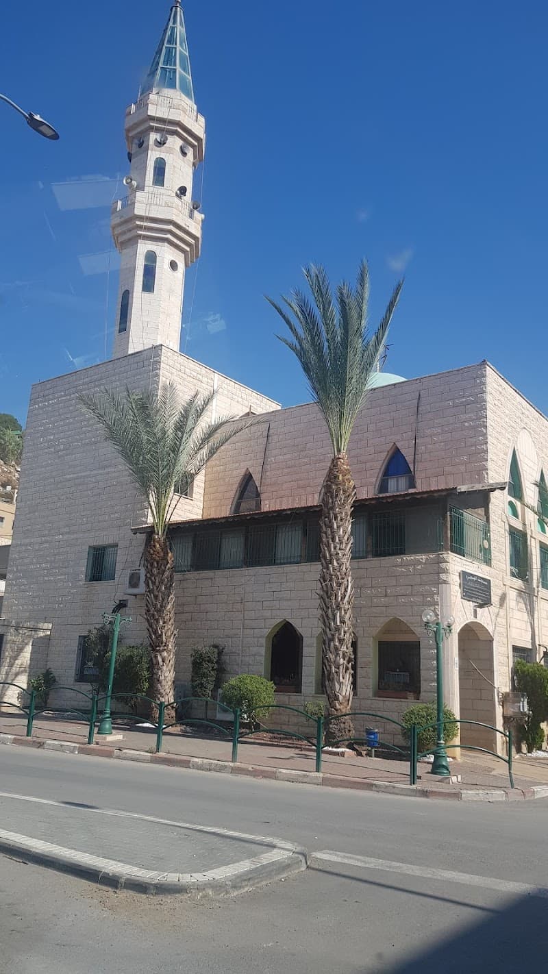 Lamasat Majd al-Krum photo