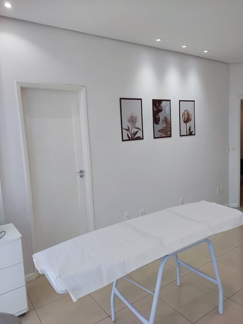Larissa Oliveira Massoterapia e Estética Ubá photo