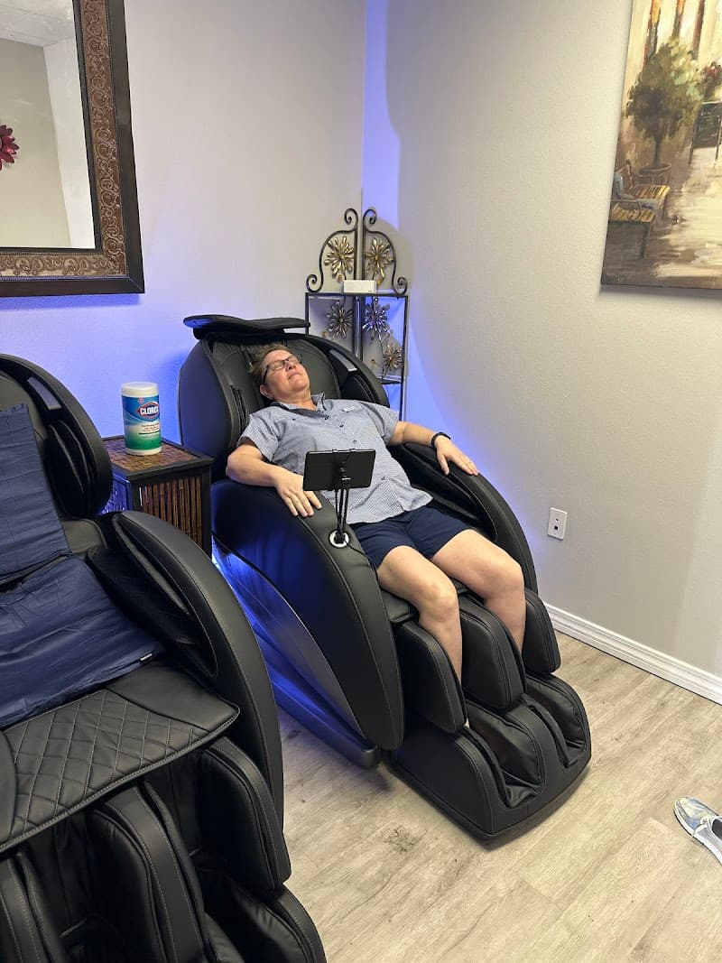 Lash, Wax and Relax Mary Esther photo