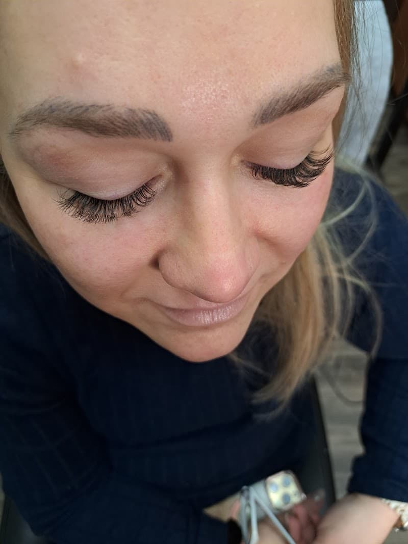 Lashes 4 Lashes Design Studio Fort Wayne photo