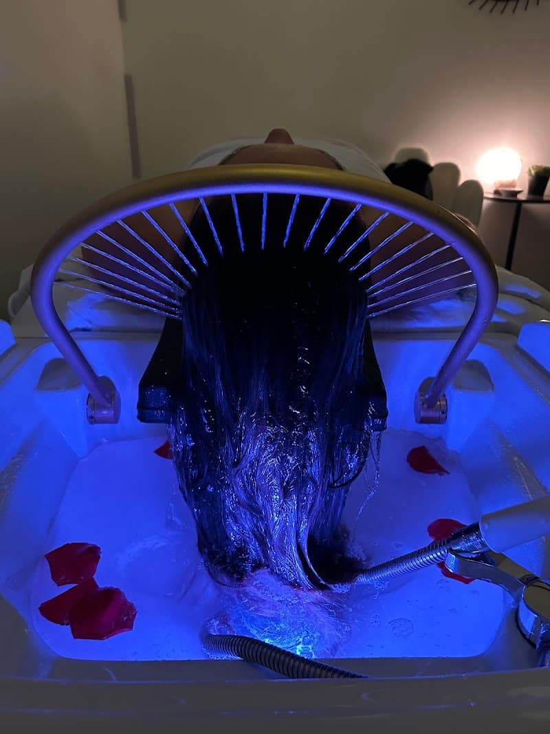 Lavender Avenue SPA Winnipeg photo