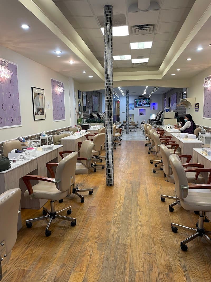 Lavender Tips and Spa Huntington photo