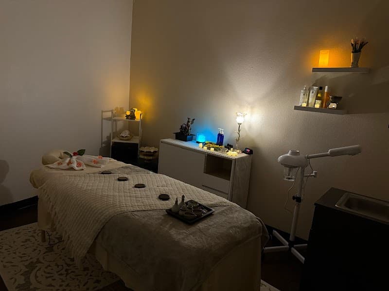 Le Beau Organic Day Spa Valencia photo