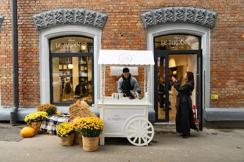 Le Jardin Liuteranska St photo