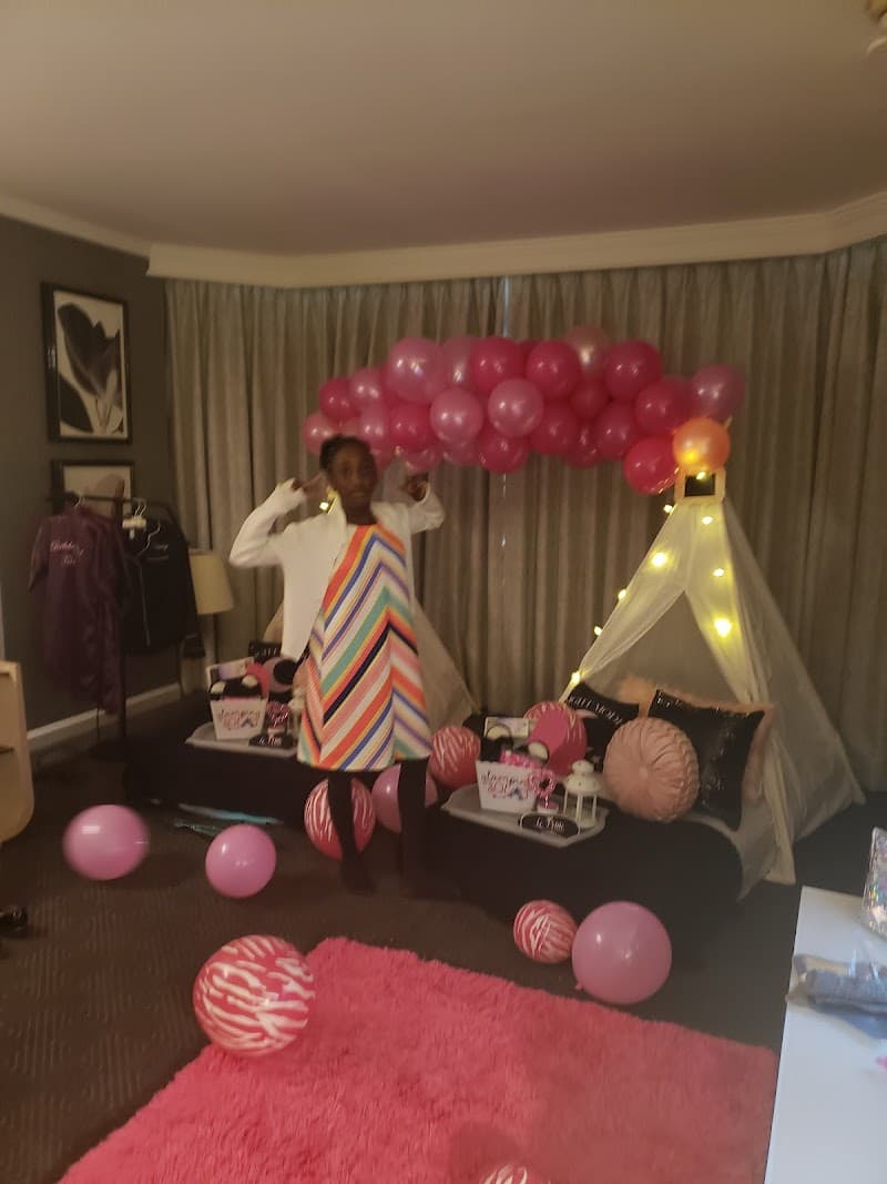 Le Petite and Posh Atlanta photo