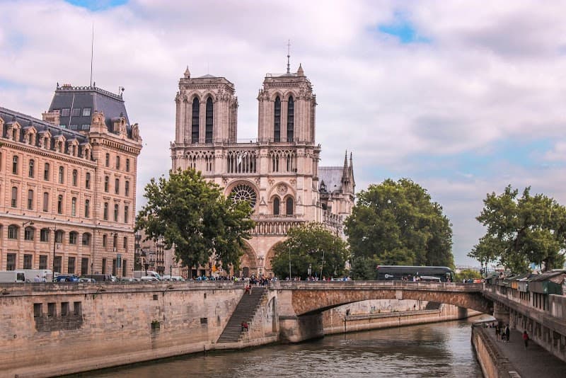 Le VIP Paris - Yacht Hotel photo