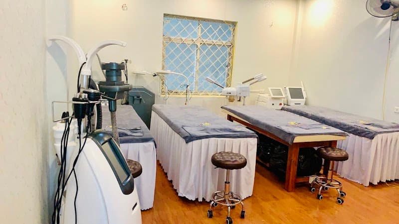 Lee Korea Clinic and Spa Quận Long Biên photo