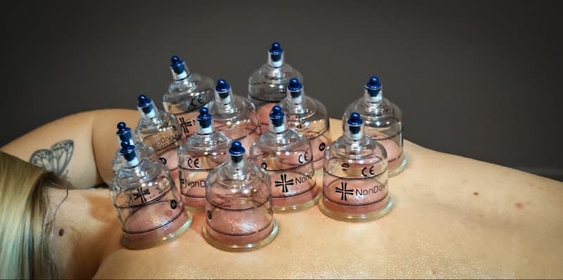 Lehóczky Tamás Gyógymasszőr, Csontkovács, S.I. Manuálterapeuta Gyöngyös photo