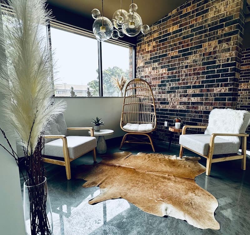 Leia's Renu Day Spa Madison photo