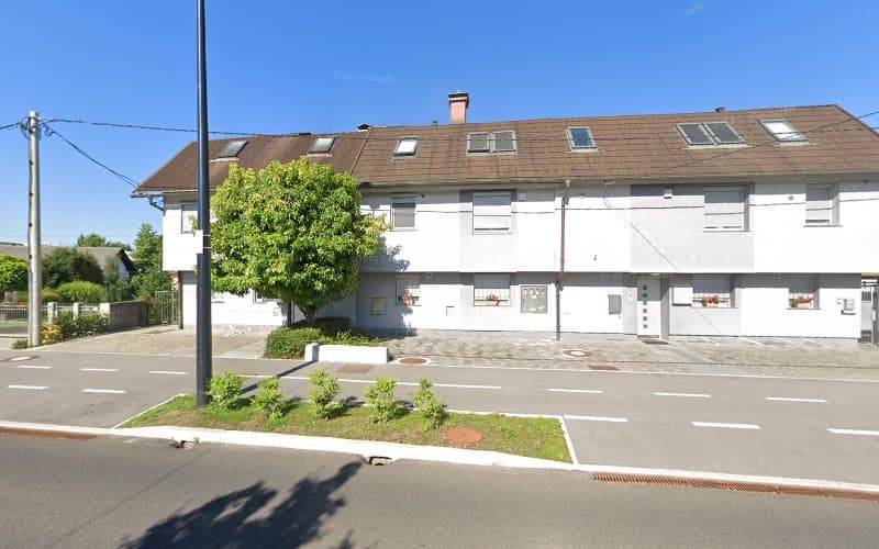 Lepotni studio Bodilicious Karina Terbec s.p. Ljubljana photo