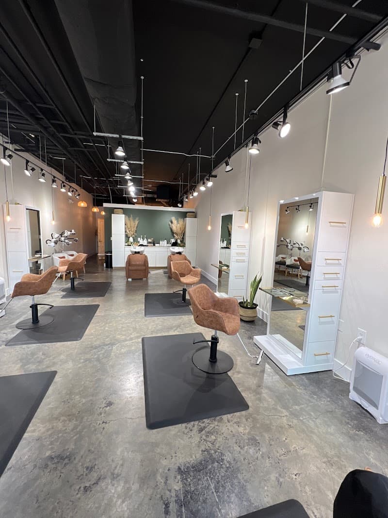 Les Cheveux Salon Roanoke photo