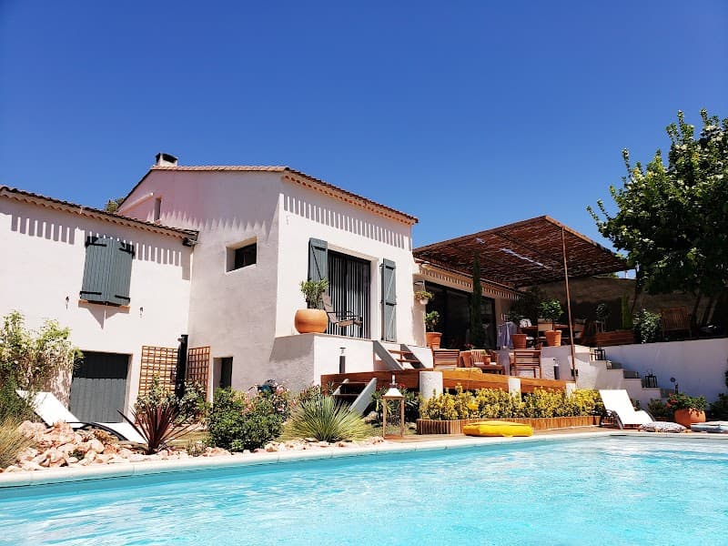 Les Prairies de Fenestrelle " Gîte en Provence" SPA et piscine au cœur de la nature et au calme Marseille photo