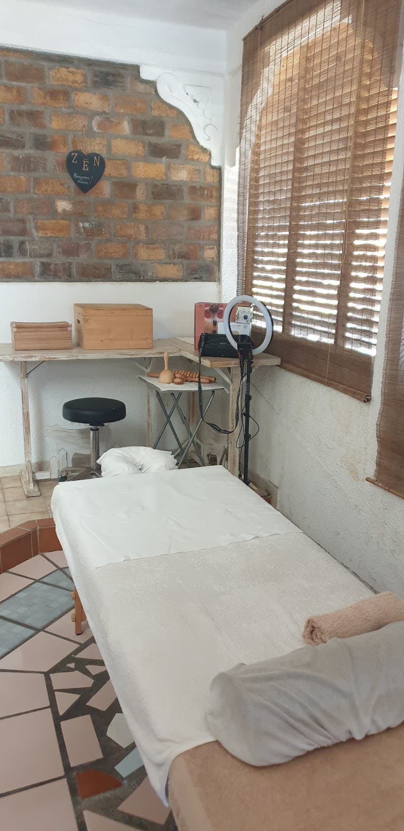 Les Sens Ciel by Béné Saint-Pierre photo