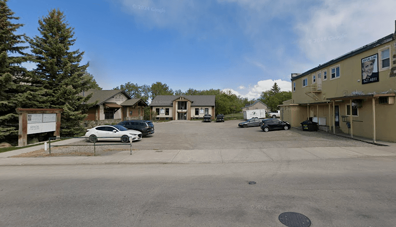 Lesley Klinec - Helping Hands Massage, Pincher Creek photo