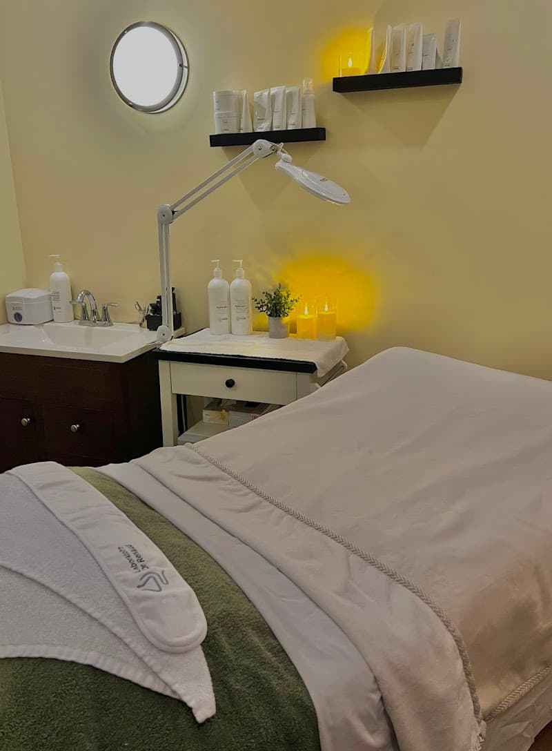 Lesley's Esthetics and Accessories Nanaimo photo