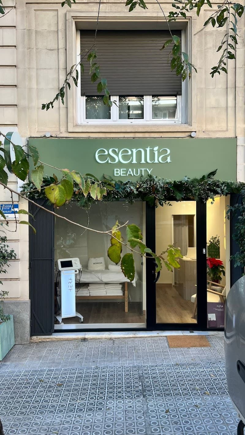 Lessentia Barcelona photo