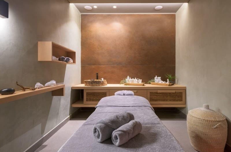 Li Wellness Spa Delhi photo