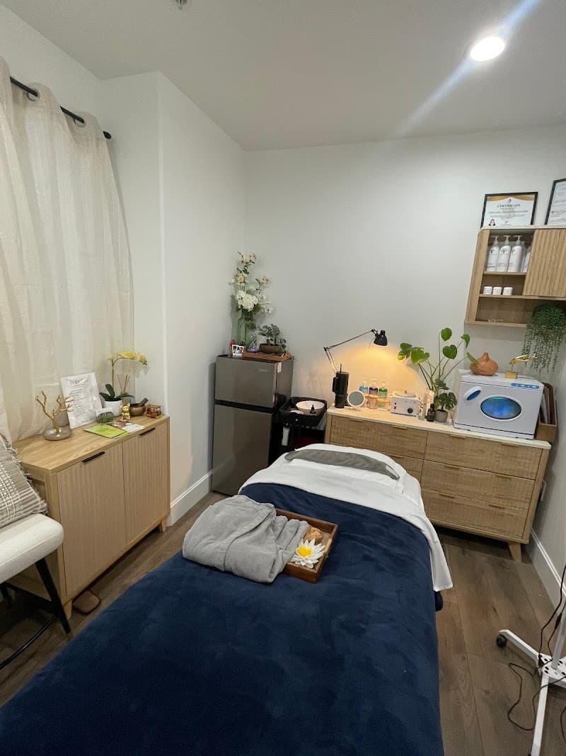 LIFT Facial & Head Spa Sandy photo