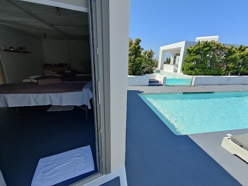Lilium Zen Spa Santorini Fira photo