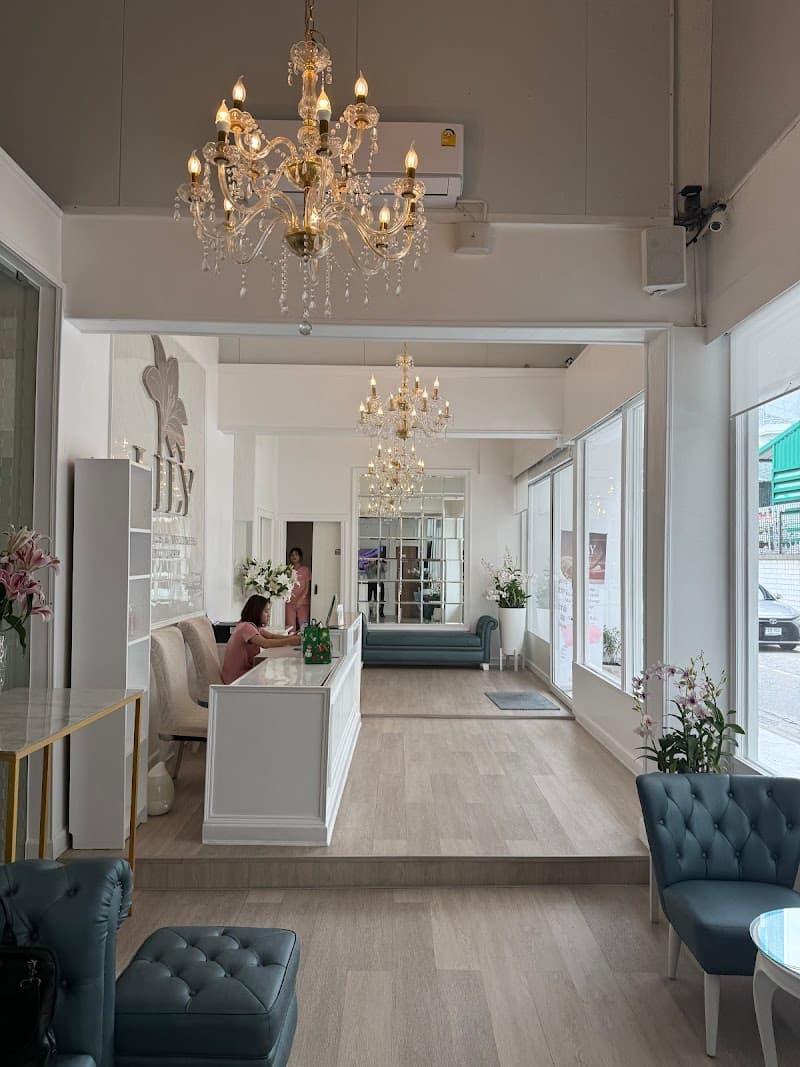 Lilly Health Massage Bangkok photo