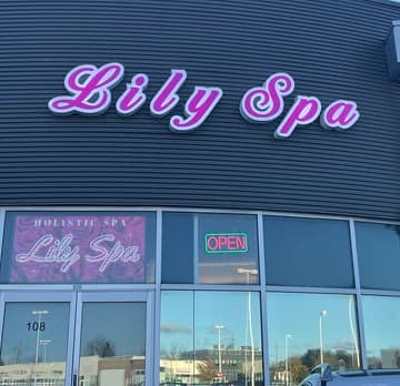 Lily Spa Toronto photo