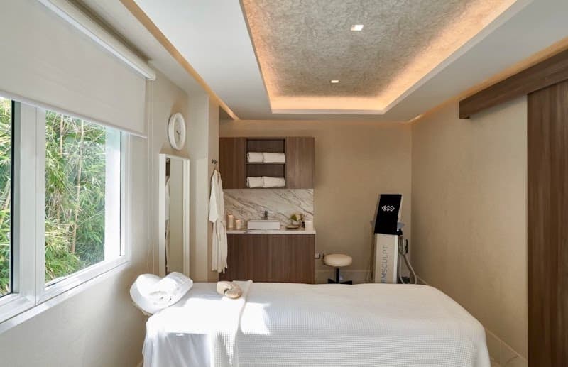 Linda's Spa Albertson photo