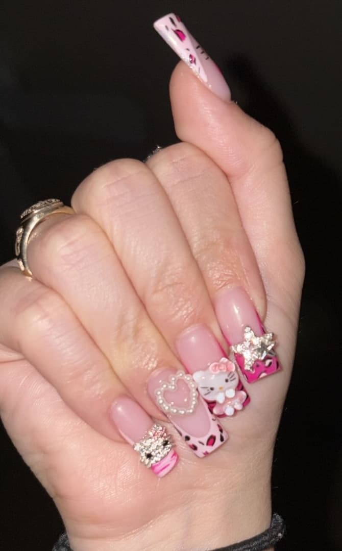 Lindas Spa Nails Wax Mission photo