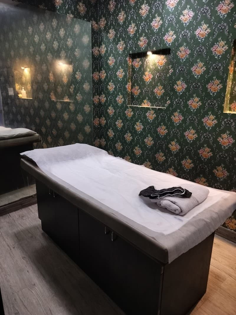 Lipsy Thai Spa Bangalore photo