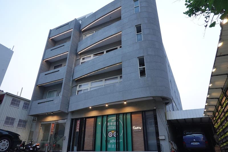 Little Boss Kiss Fish Milk Feeding Fish - Penghu Magong Guangming Branch Magong City photo