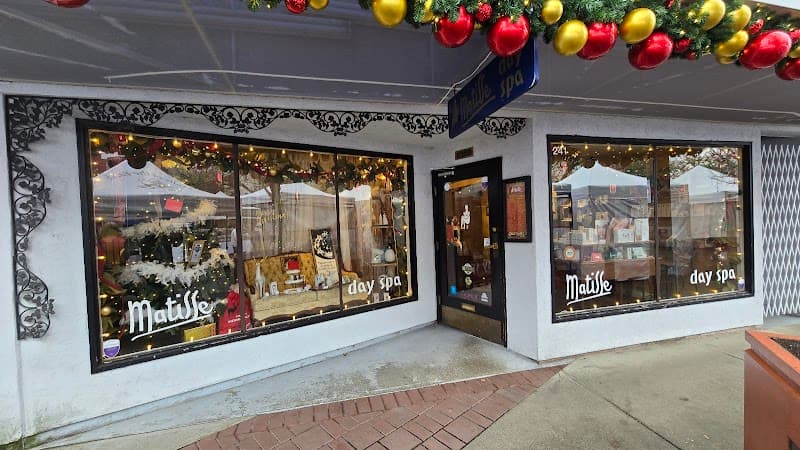 Lizs Shabby Chic Day Spa Cowichan Valley photo