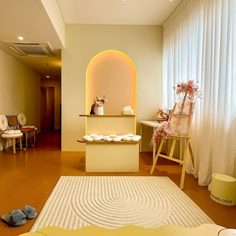 LOL Health Wellness Center Petaling photo