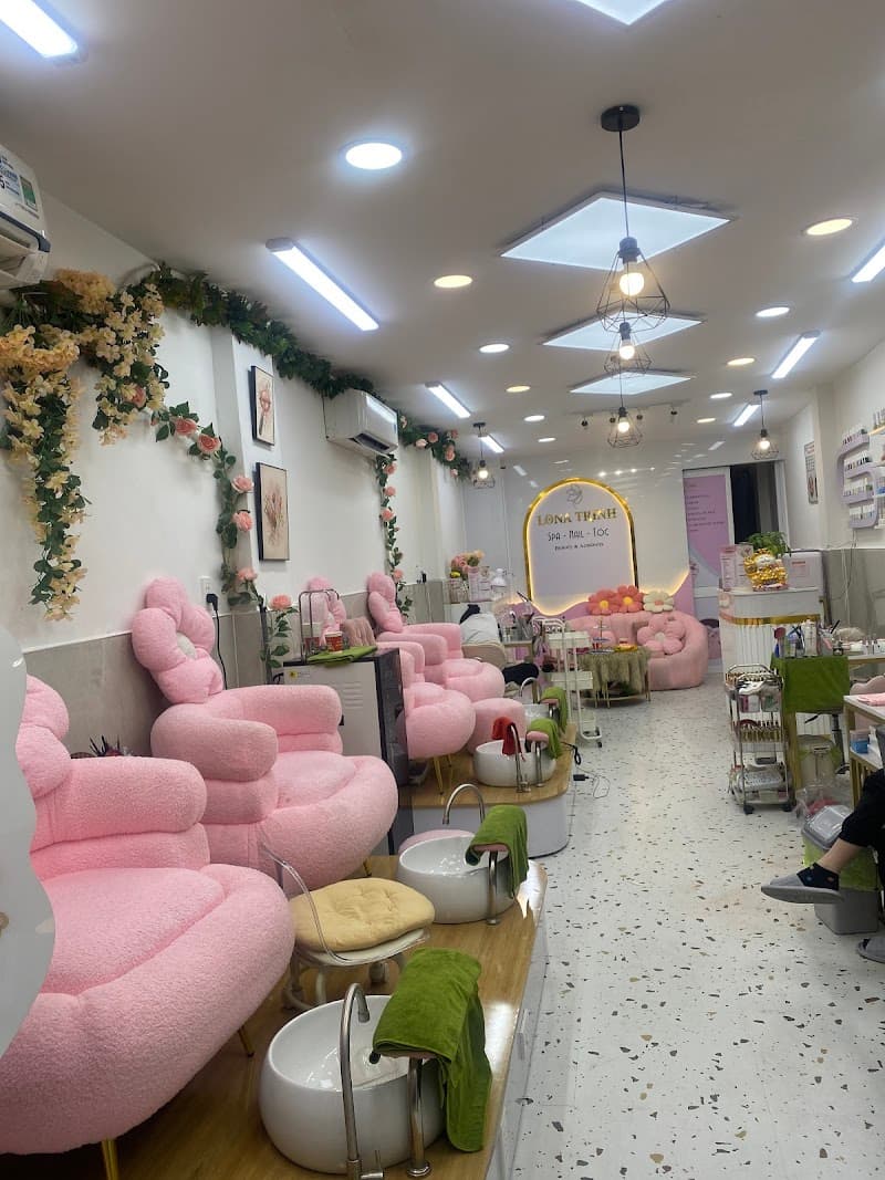 Lona Trinh Beauty Spa | Tiệm Nail Quận 8 | Spa Nặn Mụn Gần Đây | Gội Đầu Dưỡng Sinh Quận 8 photo