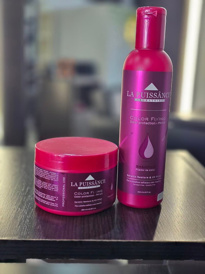 Looks Peluquería Córdoba photo