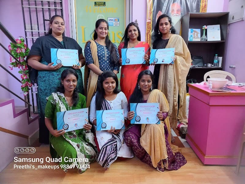 Lotus Salon and Training Academy Hassan photo