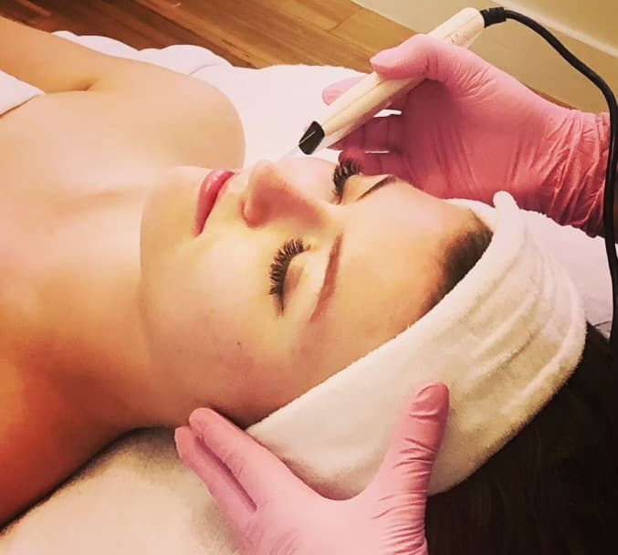 Lovesome Beauty Lounge New York photo