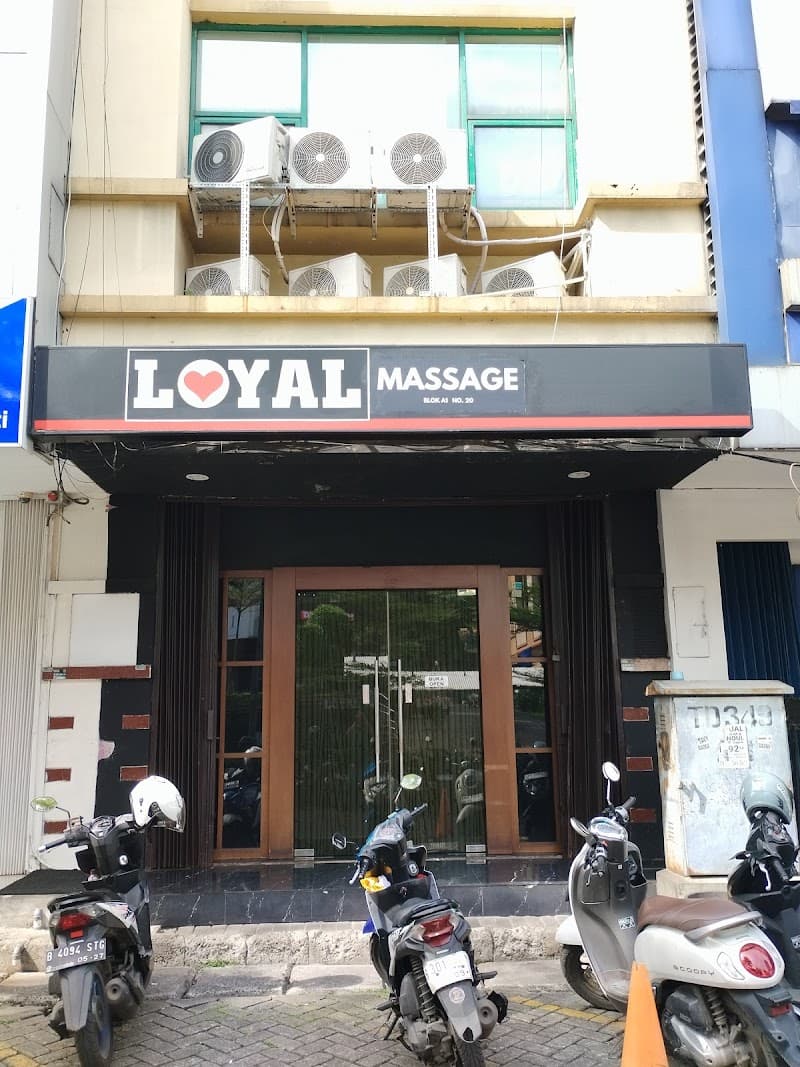 Loyal massage and shiatsu Jakarta photo