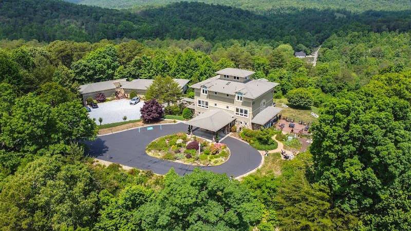 Lucille's Mountain Top Inn and Spa Sautee Nacoochee photo