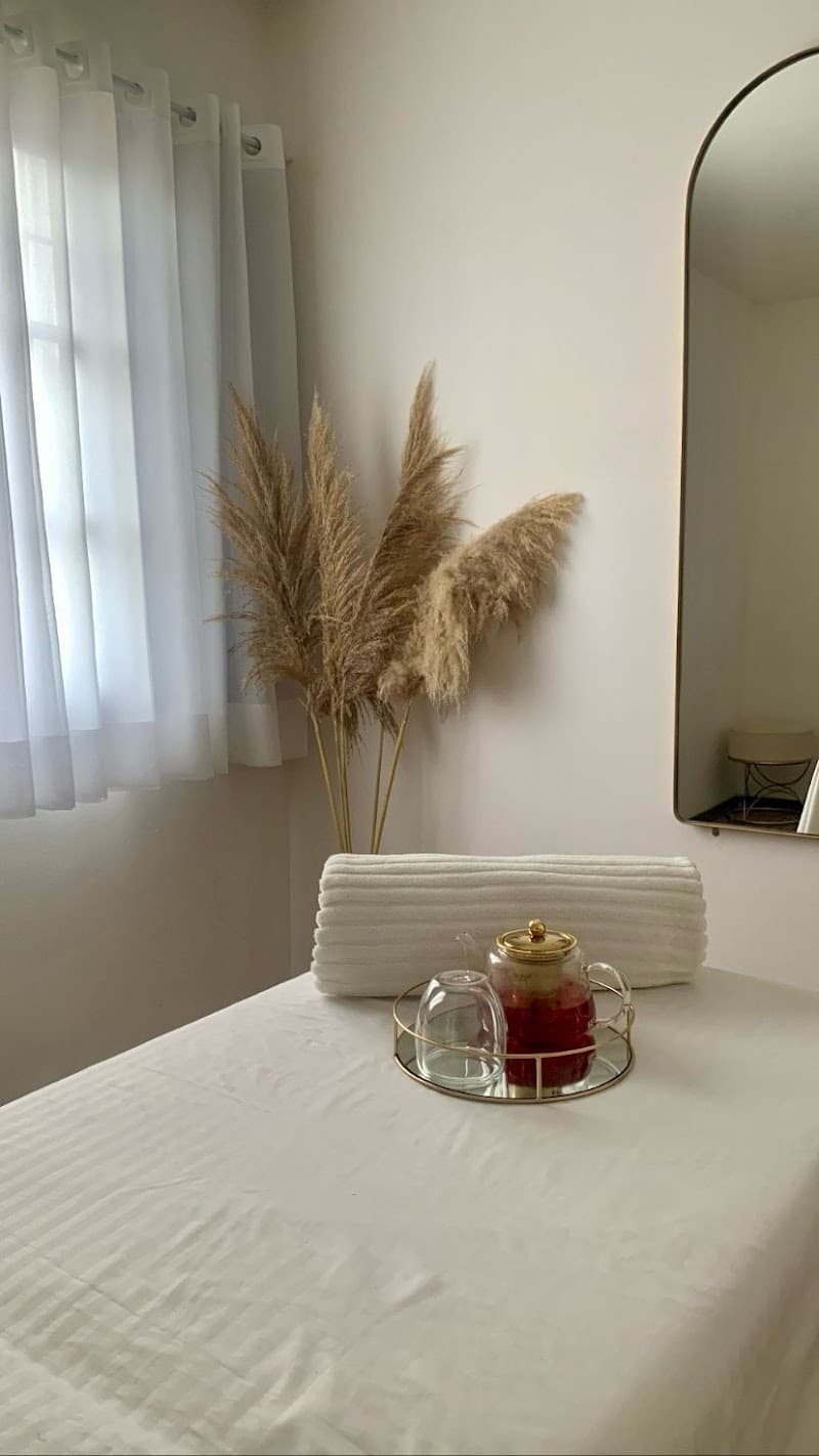 Lucinéia Moura Estética E Saude Osasco photo