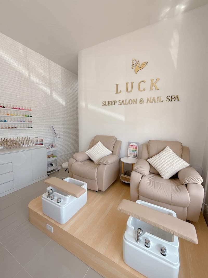 Luck Sleep Salon & Nail Spa Hair Wash Spa Head Massage Relax Vietnamese Style Bangkok photo